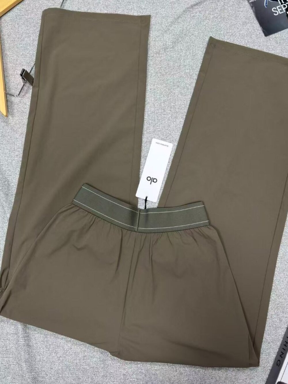 ALO Yoga⛵NWT Suit Up Trouser Olive (Regular Limited) - Picture 6 of 8
